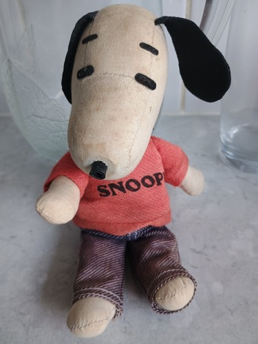Vintage snoopy peanuts plush - snoopy,