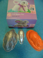 Novelty 3D Rabbit cake tin and