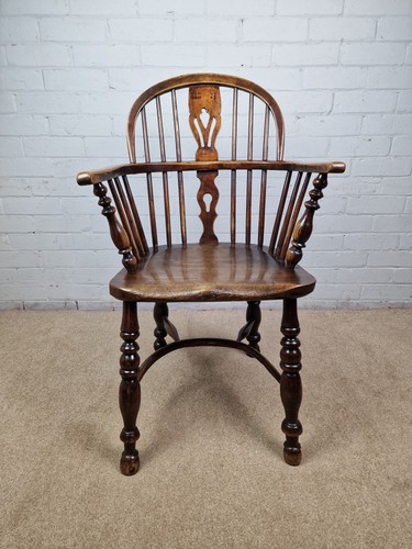 Low back windsor chair - low,