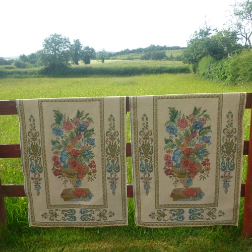 Superb vintage tapestry - superb,