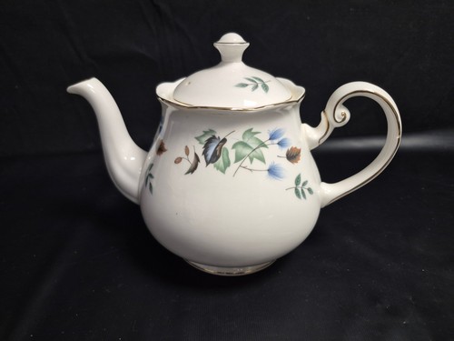 Colclough bone china teapot - bone,