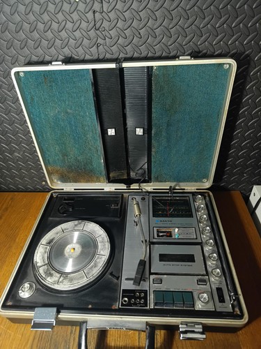 Sanyo 2615n retro - retro, 1970s