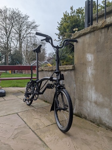 Brompton line 2025 - line, black
