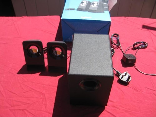 Logitech z213 compact 1 - z213, 2.1