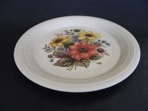 Hornsea concept floral - concept, plate