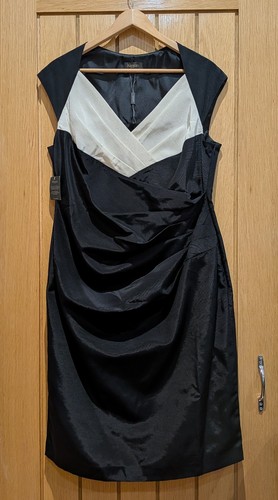 Alexon black sleeveless - alexon,