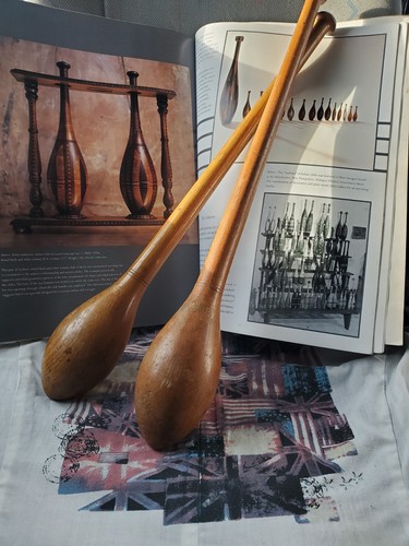 Antique indian clubs pair - 4x,
