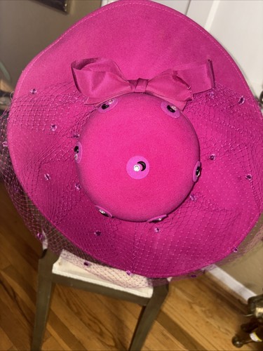 Vintage geo bollman - w, fuchsia