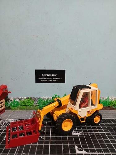 Britains farm toys - farm, jcb
