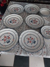 22 Pcs Stoneware Vintage