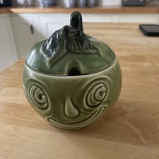 Sylvac Apple Sauce Face Pot