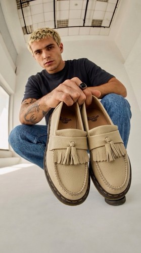 Martens adrian mens beige - dr,