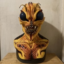 Swarm Yellow Realistic