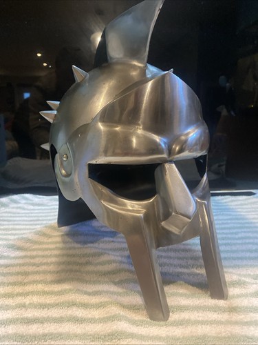 Medieval maximus gladiator - maximus,