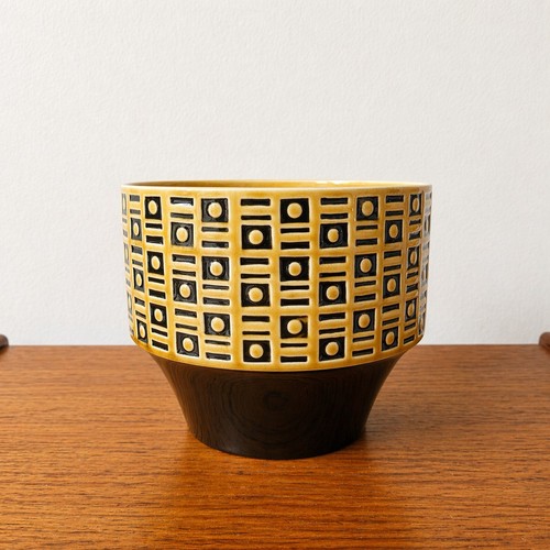 Very rare hornsea pottery - very,