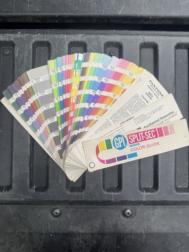 1973 pantone color guide - color,