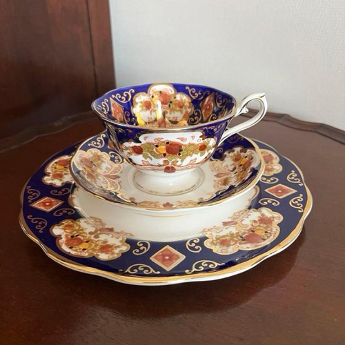 Royal albert heirloom tea cup - albert,