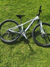 Specialized Pitch Sport