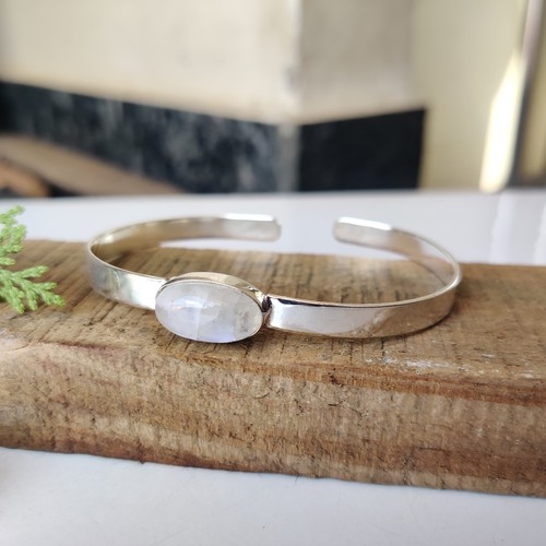 Amazing moonstone gemstone - amazing,