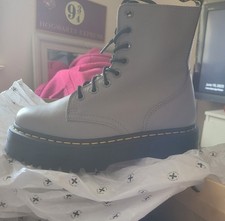 Dr/ doc Martens Jadon III Size