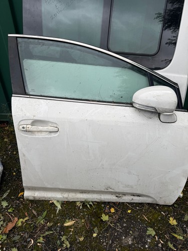 Toyota avensis driver side - toyota,