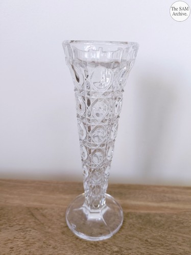 Vintage clear glass bud - clear,