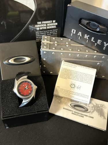 Oakley crush watch - 2.0,