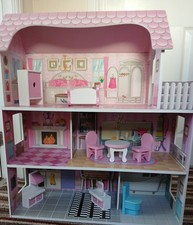 Robud Dolls House With Furniture