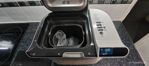 Morphy richards bread maker - morphy,