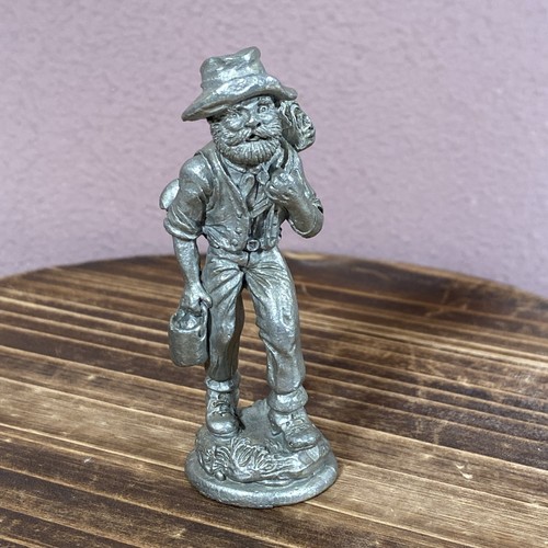 Swagman standing australian - swagman,