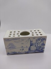 Oxford blue & white Flower