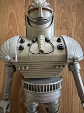 Doctor Who Giant Robot Denys