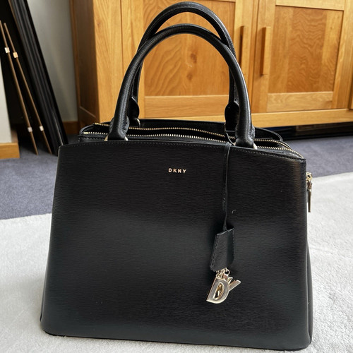 Dkny black leather medium - dkny,