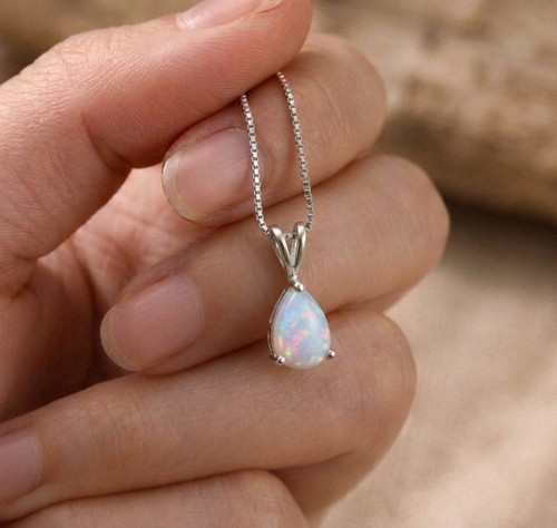 100 natural opal gemstone - 100%,