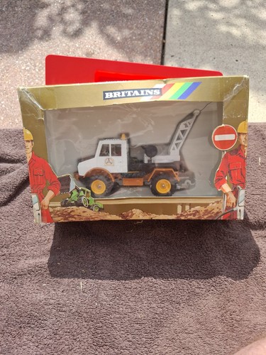 Britains farm toys road series - toys,