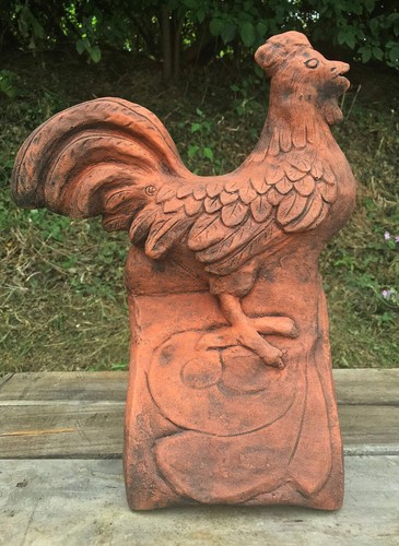 Cockerel hen roof finial - or,