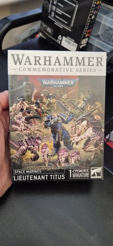 Warhammer 40k space marines - space,