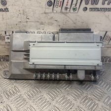 AUDI A4 B9 STEREO AMP