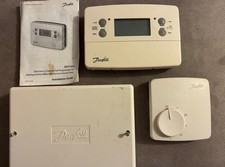 Danfoss CP715  2 Channel Central Heating/Hot Water 7 Day Programmer bundle