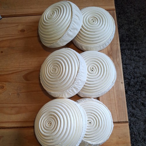6pcs round bread - round, proofing