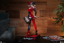 Harley Quinn™ Premium Format™ Figure by Sideshow Collectibles SOLD OUT