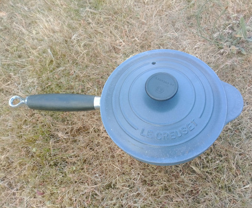 Creuset signature cast iron - le,