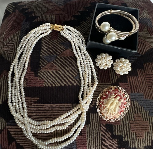 Vintage pearl jewellery lot - vintage,