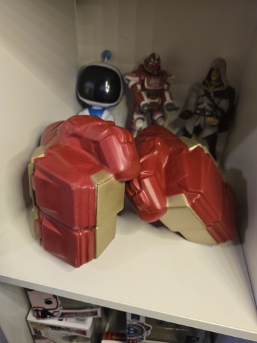 Hulkbuster smash hands - hands, fists
