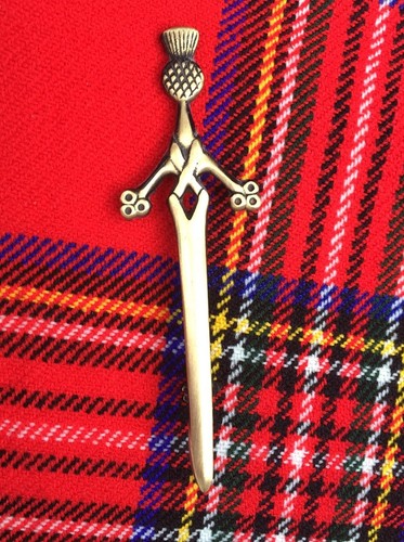 Celtic kilt pin - kilt, thistle