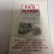 Bike Shed with 2 bikes "N" Gauge P&D Marsh B13