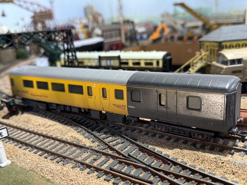 Hornby network rail mk3 - network,