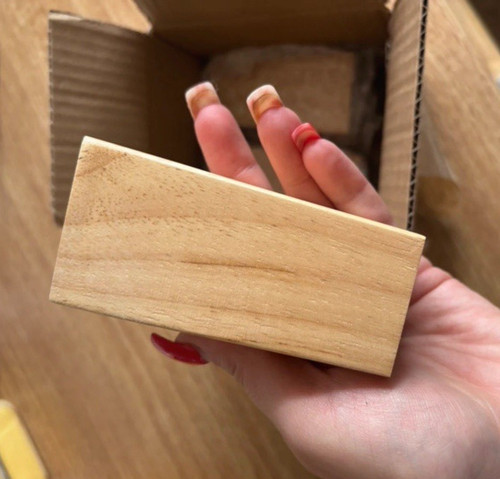 Rectangular wood spindle - rectangular,