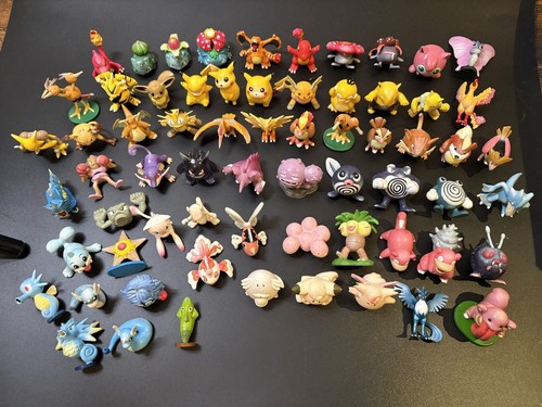 Vintage 1999 tomy - 66, x
