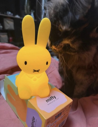 Miffy maria yellow lamp - miffy,
